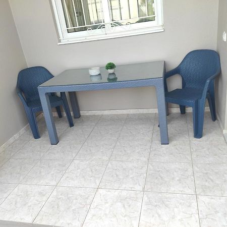 Nickthegreekapartment Galatas  Bagian luar foto