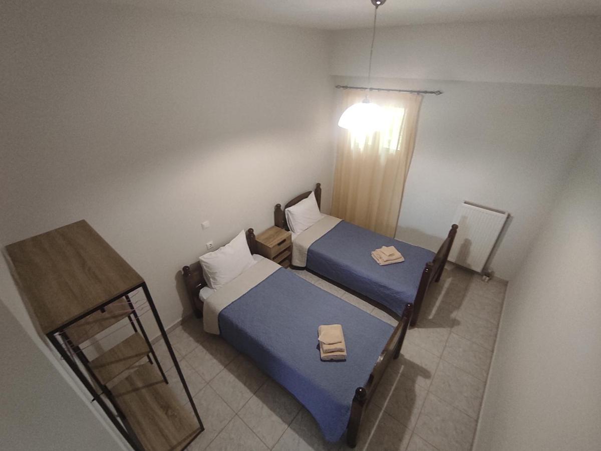 Nickthegreekapartment Galatas  Bagian luar foto