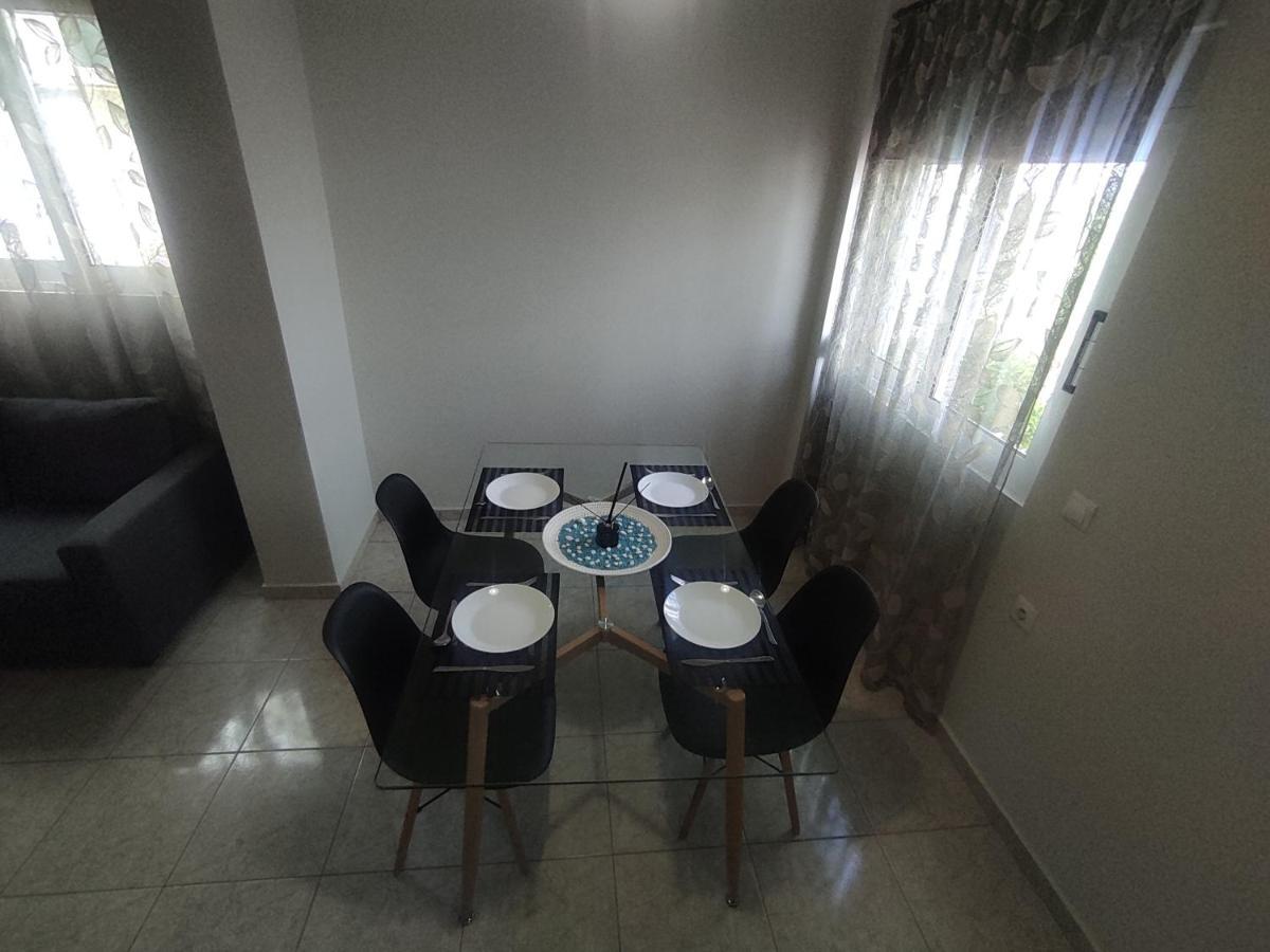 Nickthegreekapartment Galatas  Bagian luar foto