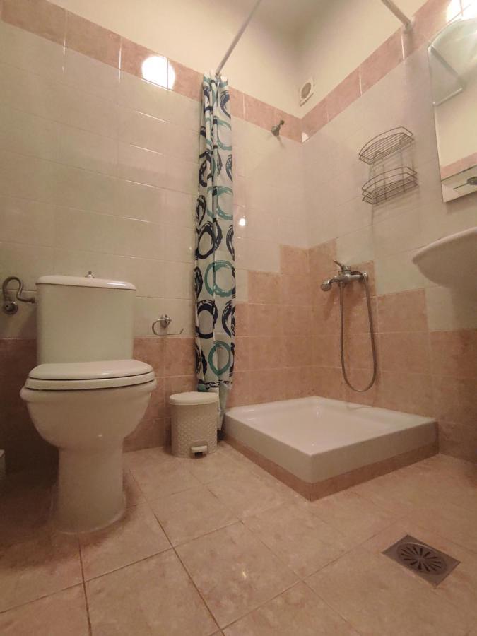 Nickthegreekapartment Galatas  Bagian luar foto